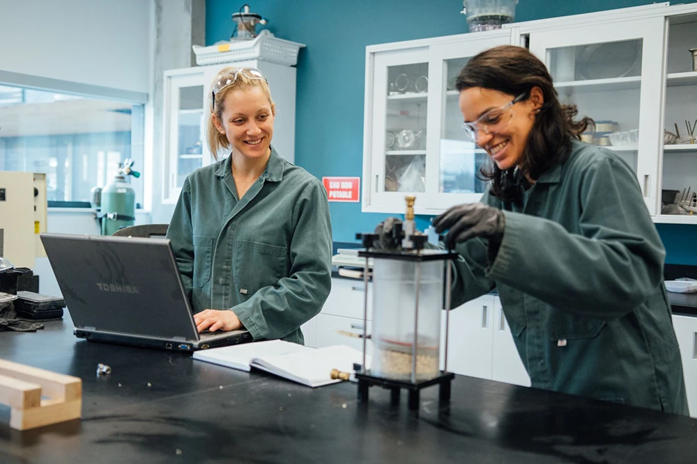 Analyse en laboratoire - Métiers d'avenir - XPmines